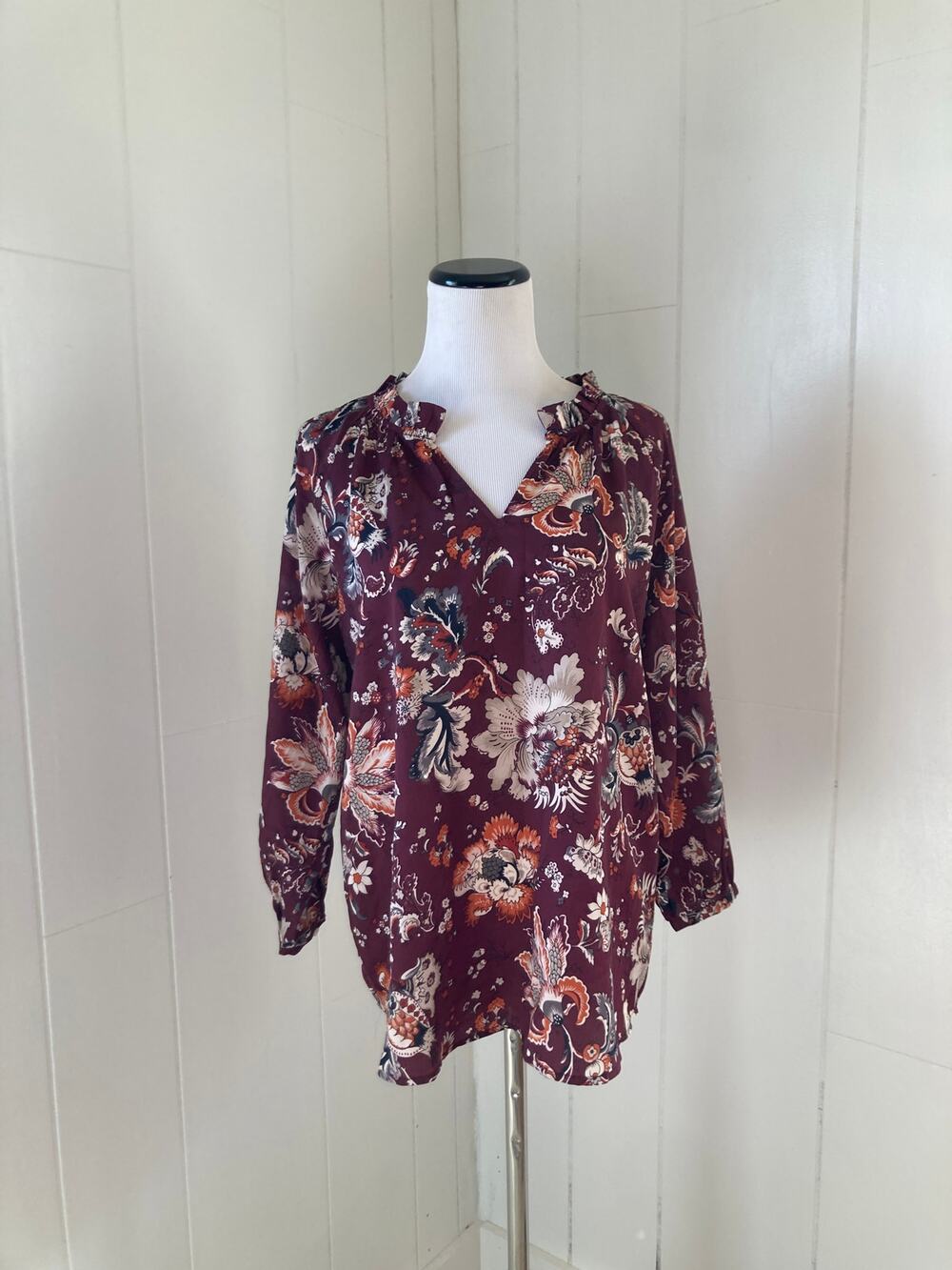 LOFT Burgundy Floral Pullover Blouse, Size XS